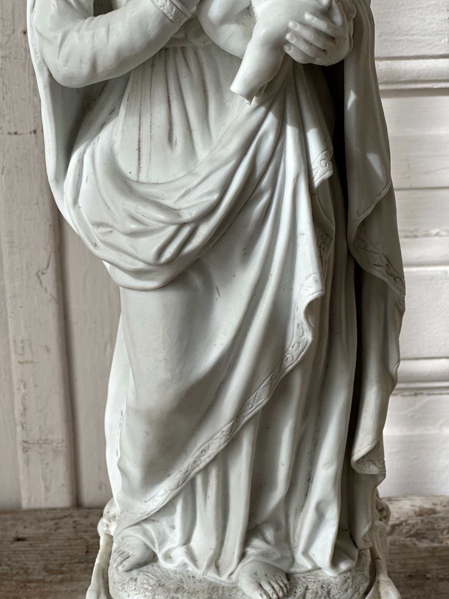 Vierge à l’enfant