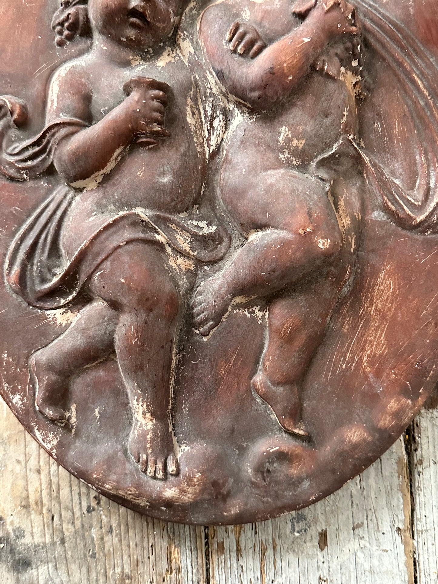 Médaillon aux chérubins