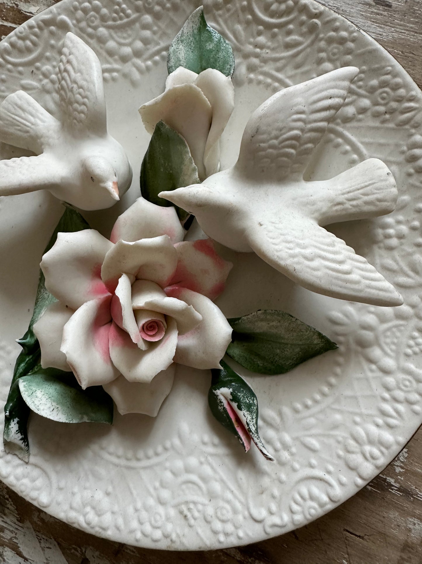 Roses et colombes