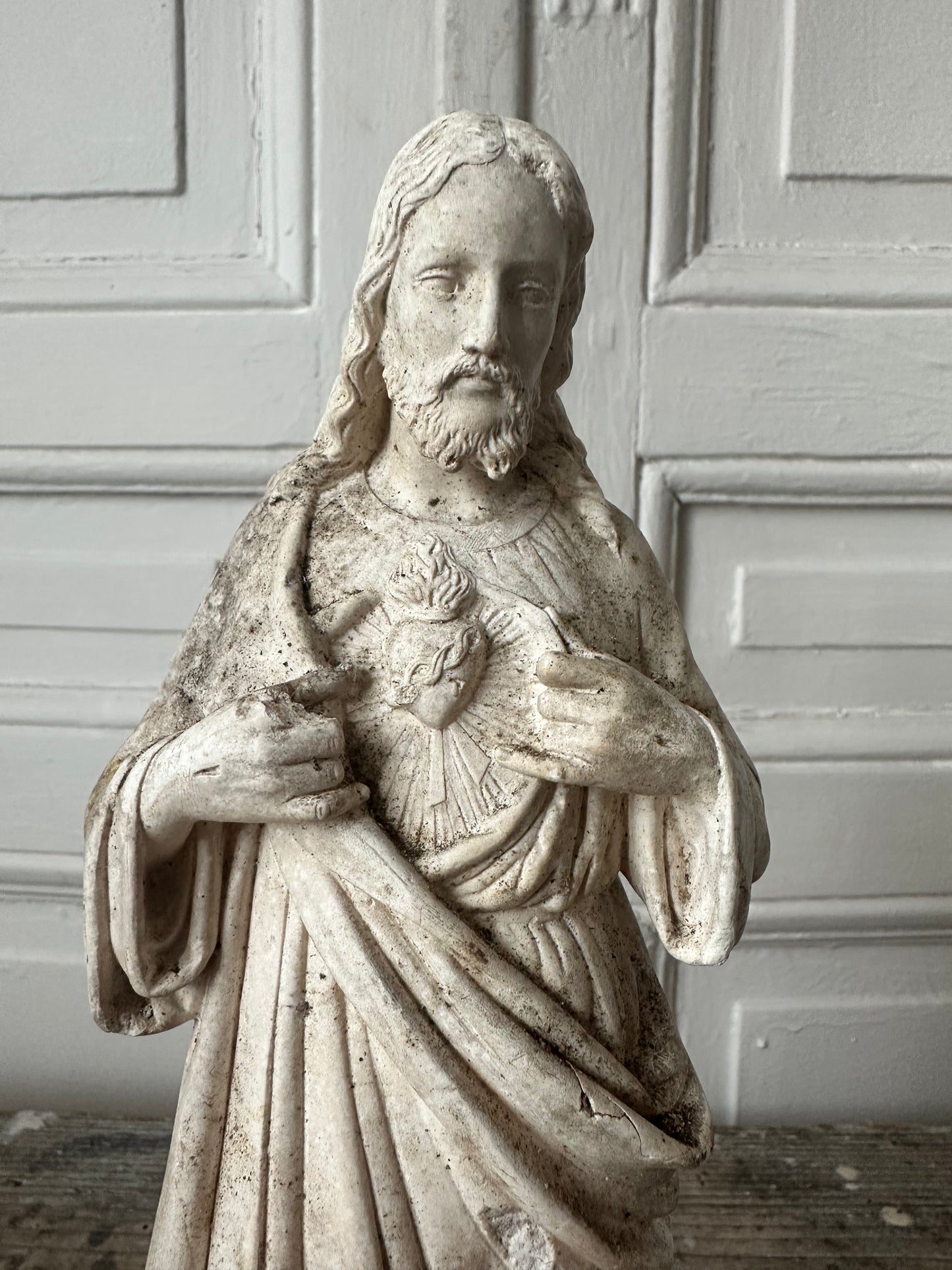 Christ en plâtre