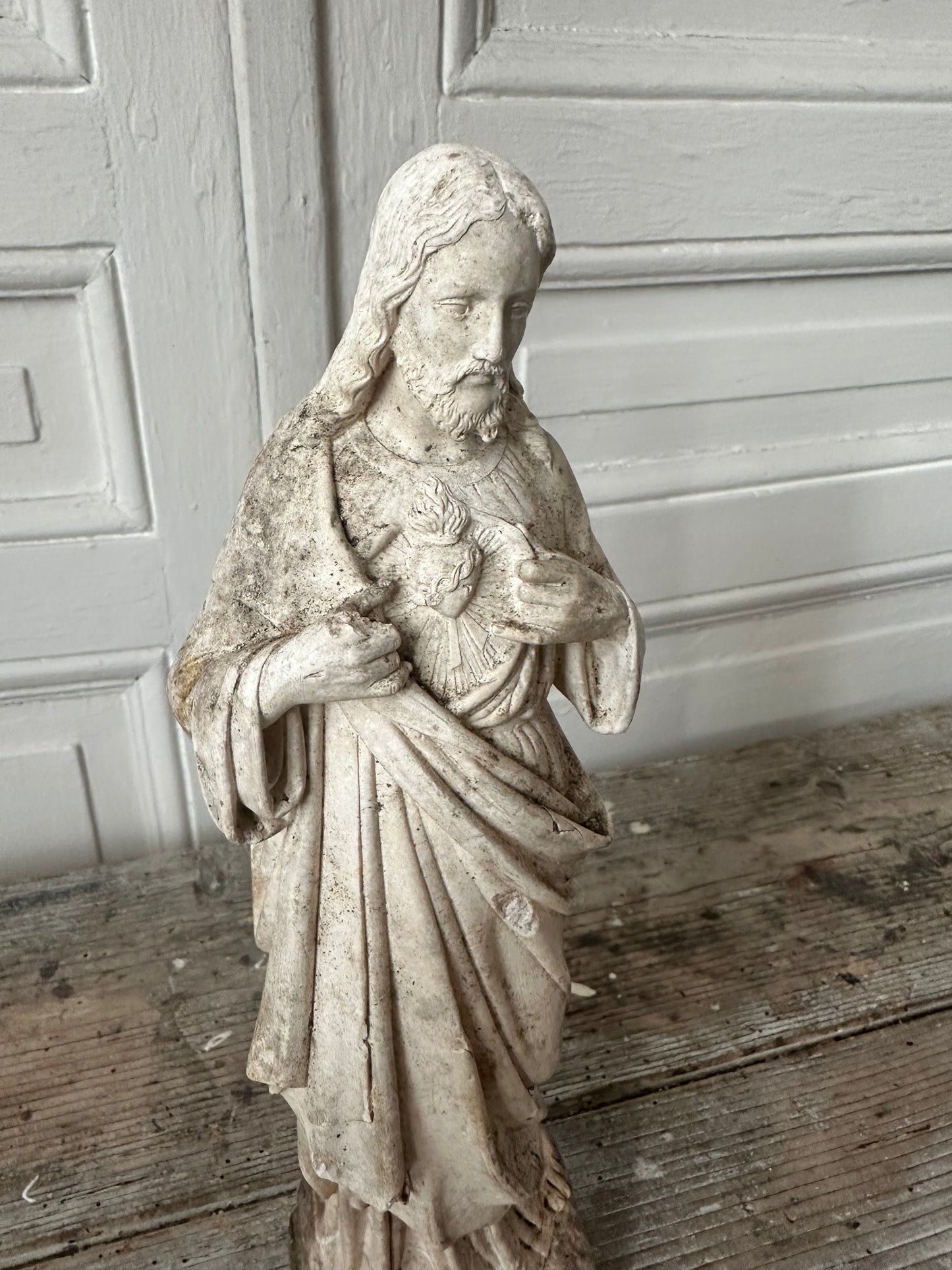 Christ en plâtre