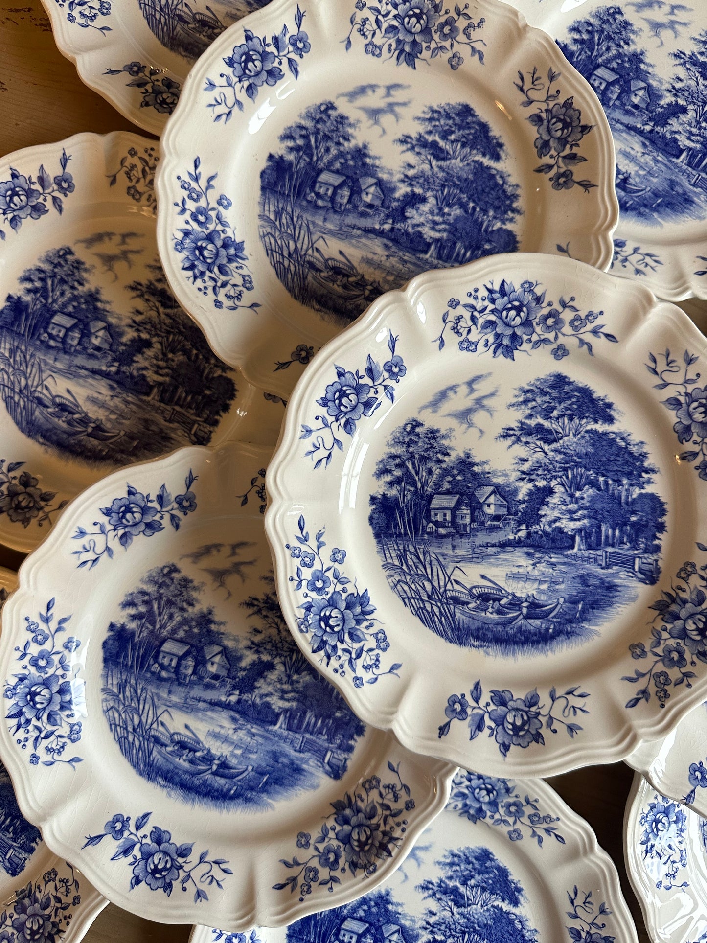 12 assiettes à dessert