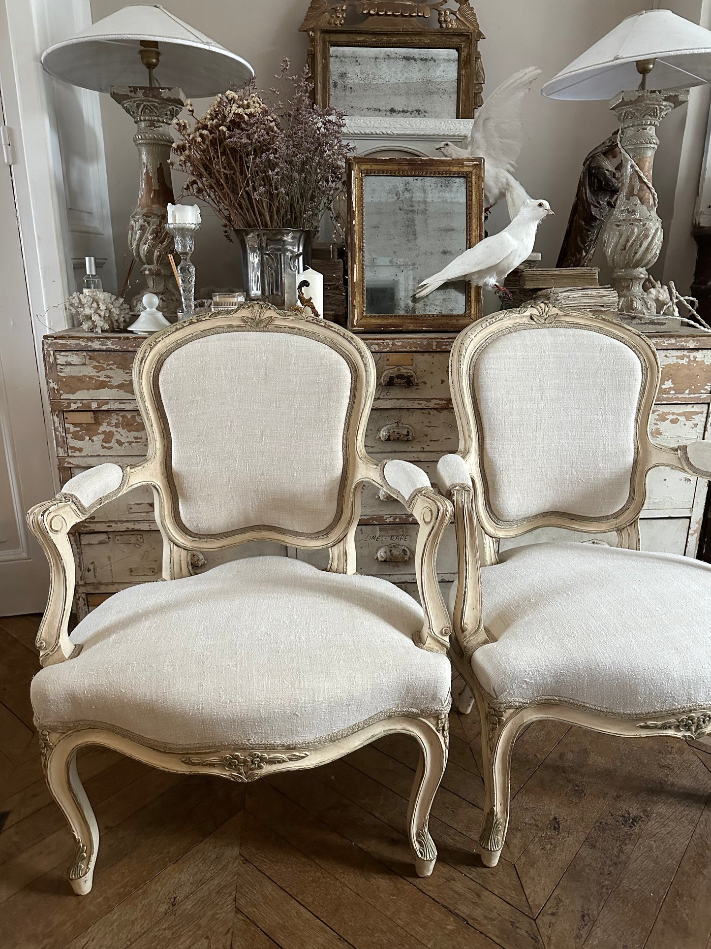 Paire de fauteuils Louis XV