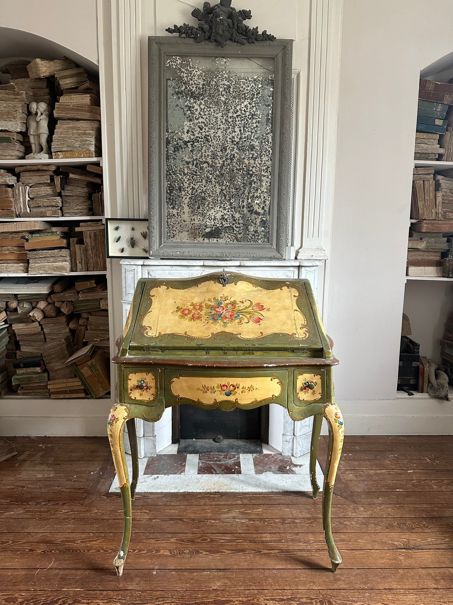 Bureau de pente italien