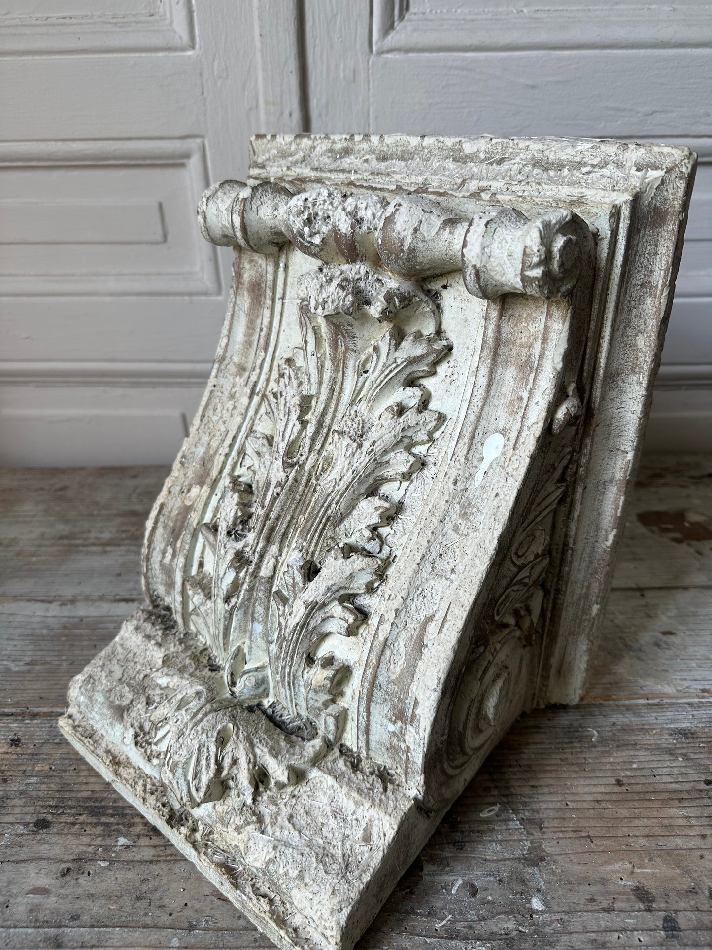 Console en plâtre