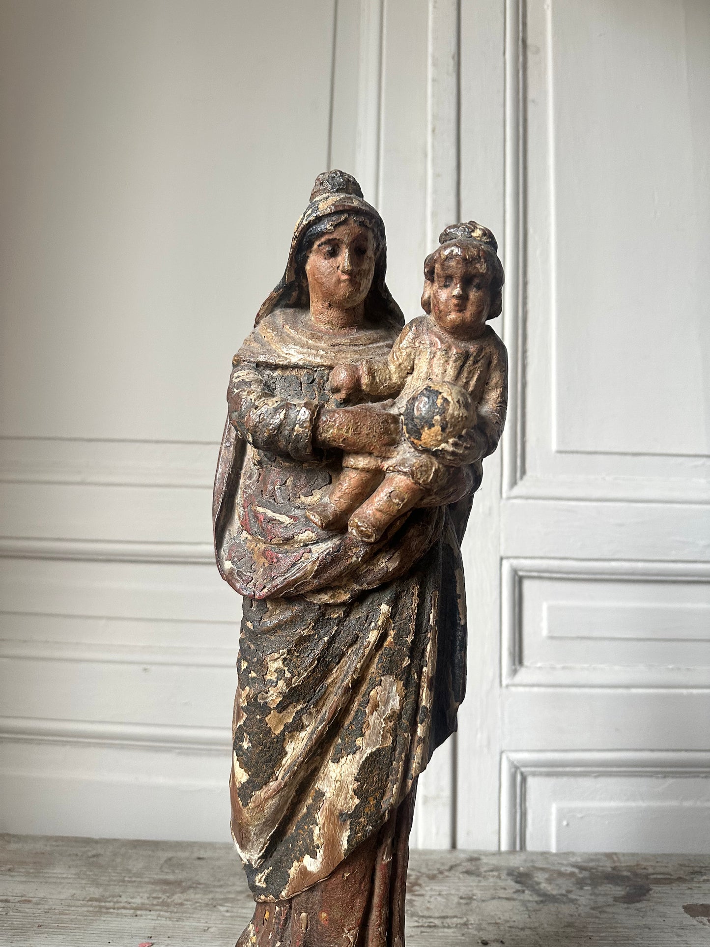 Vierge à l’enfant