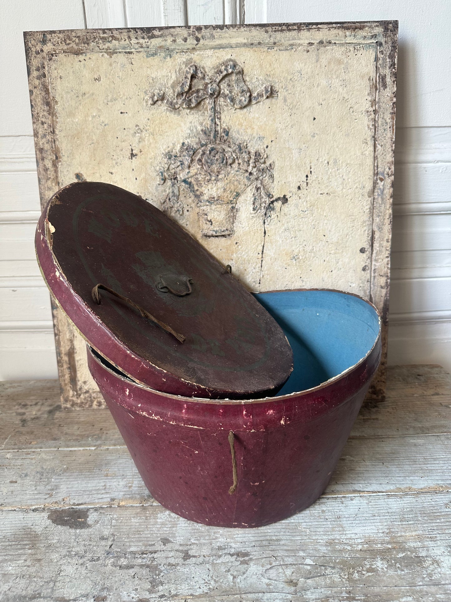 Boite à chapeau