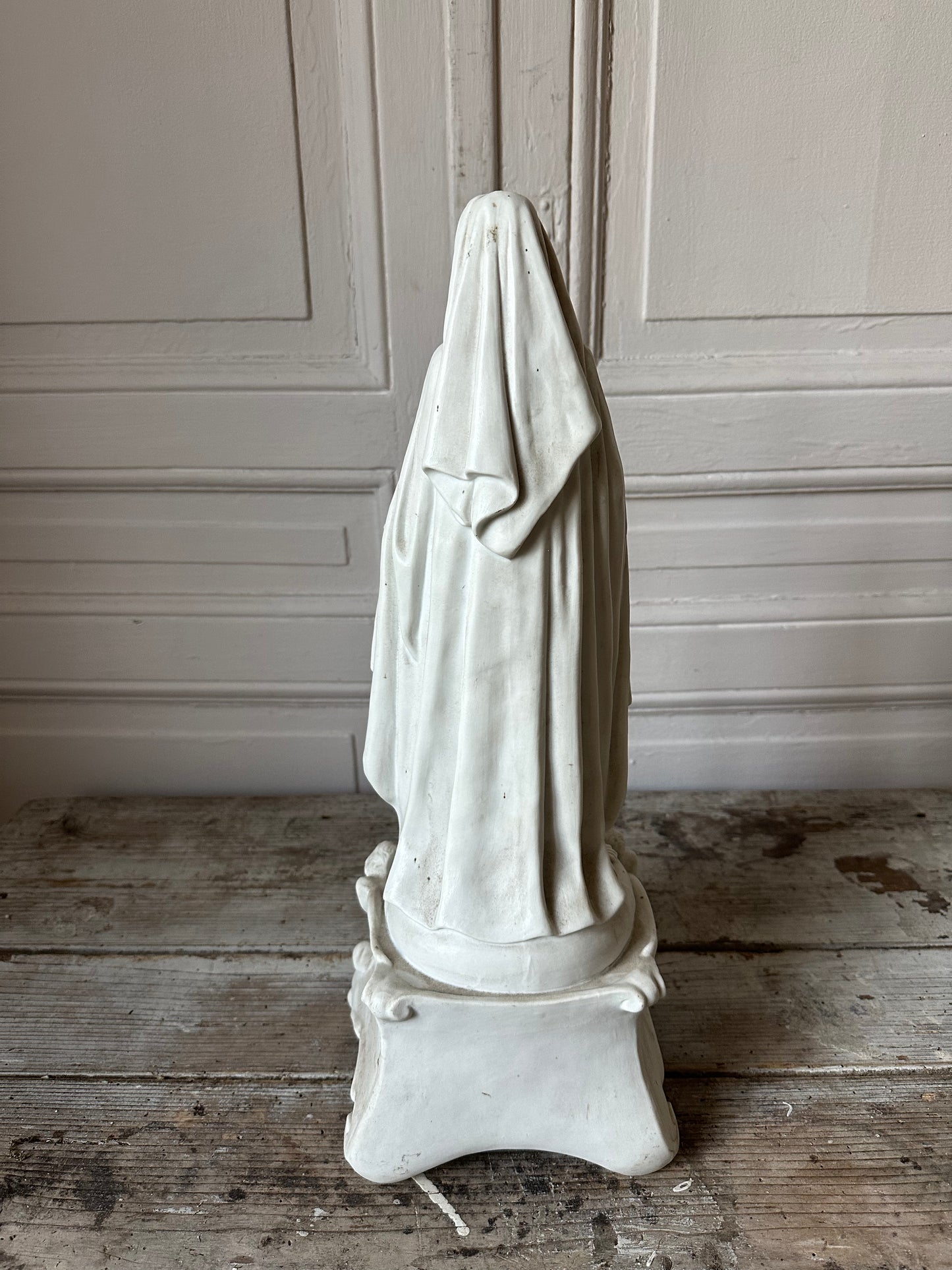 Vierge aux mains coupées