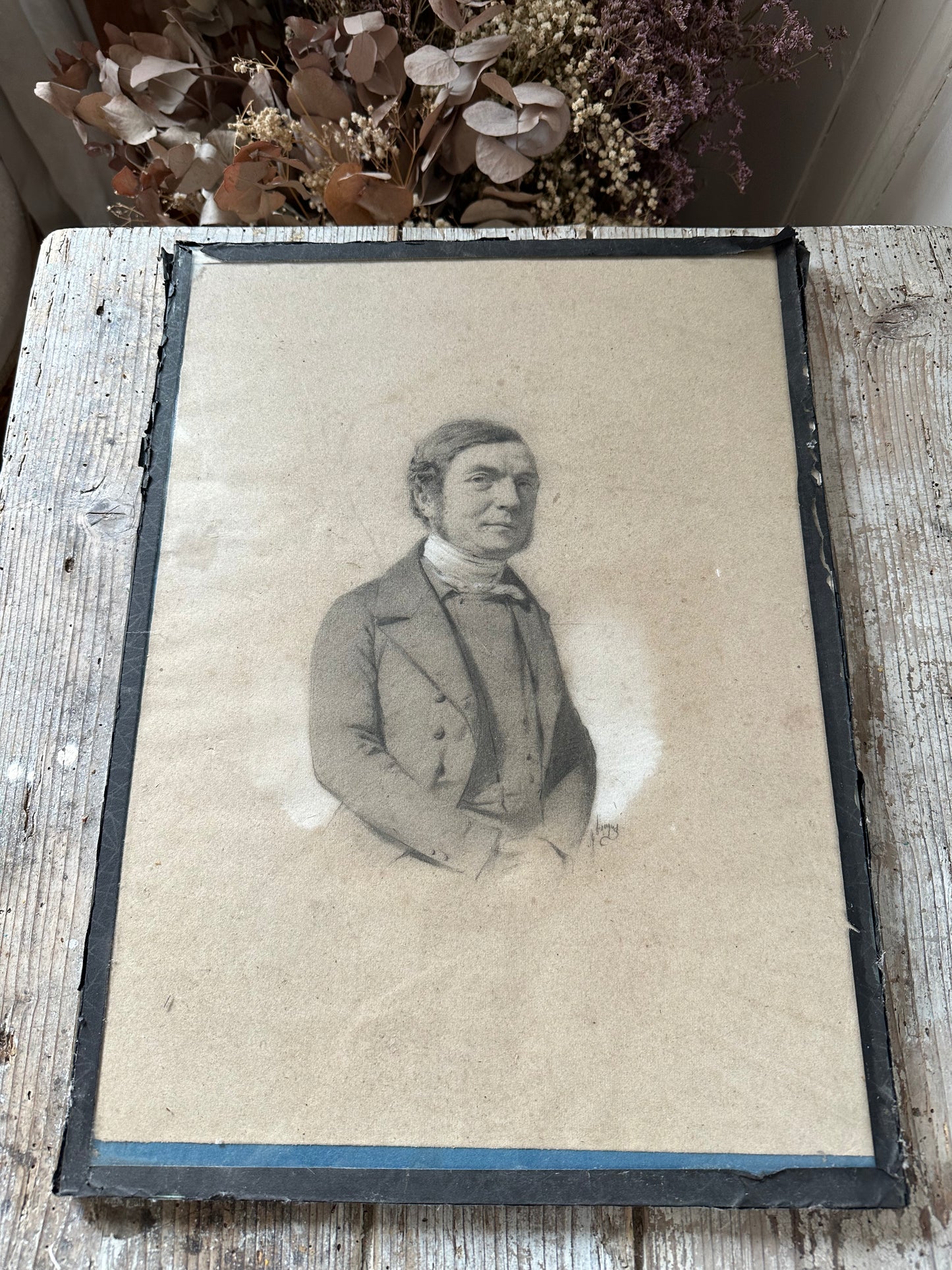 Portrait au fusain