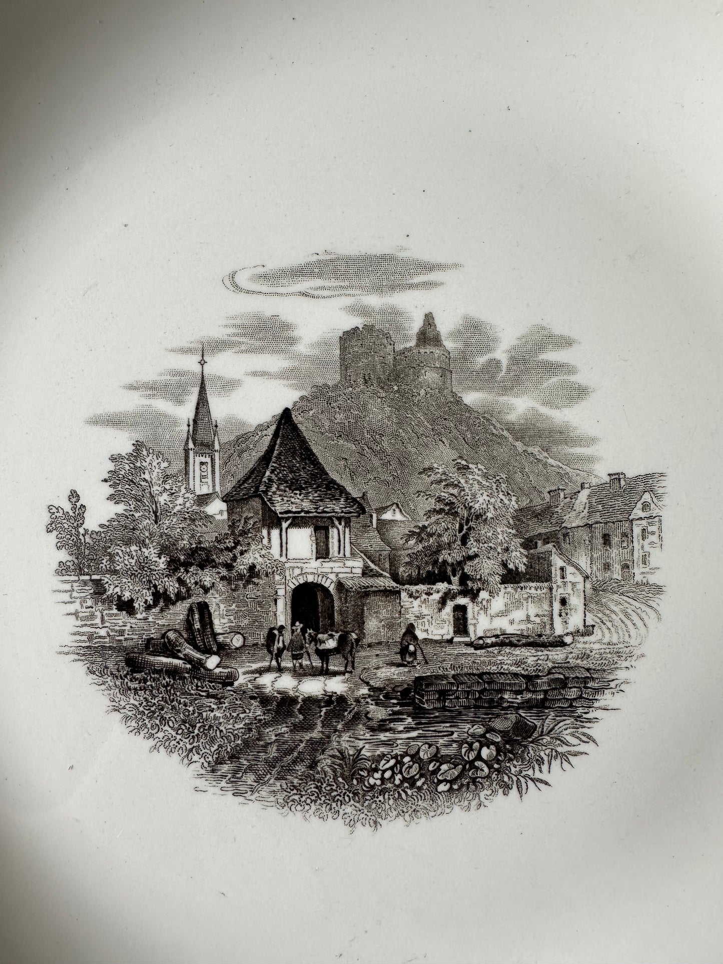 Plat creux