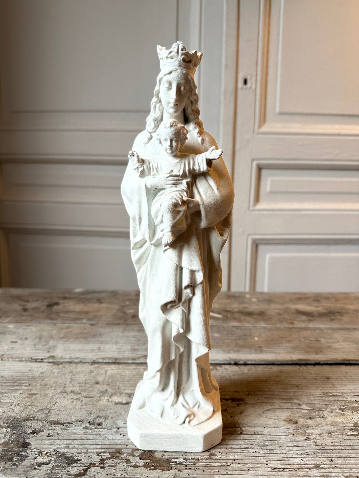 Vierge à l’enfant
