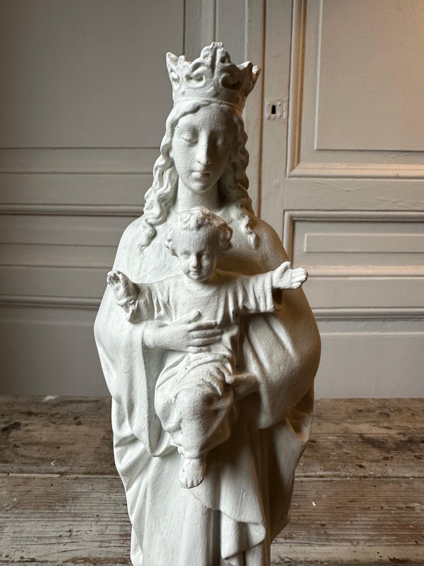 Vierge à l’enfant