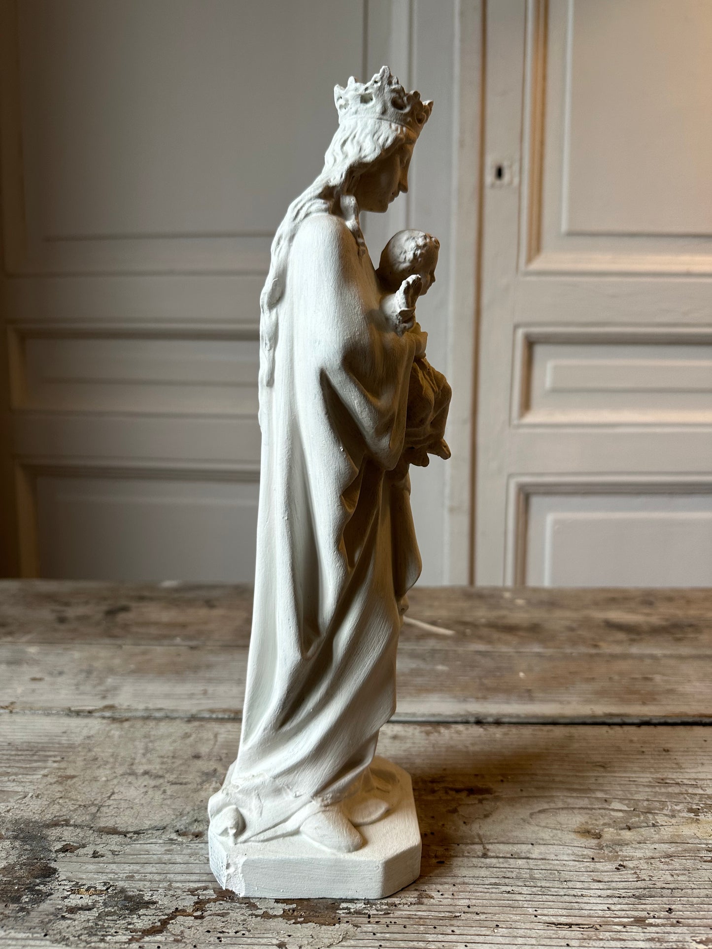 Vierge à l’enfant