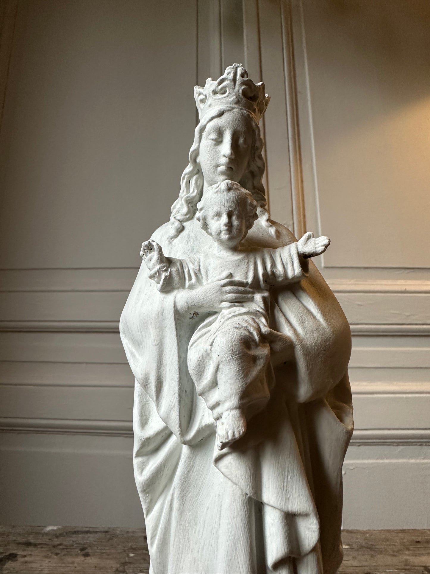 Vierge à l’enfant