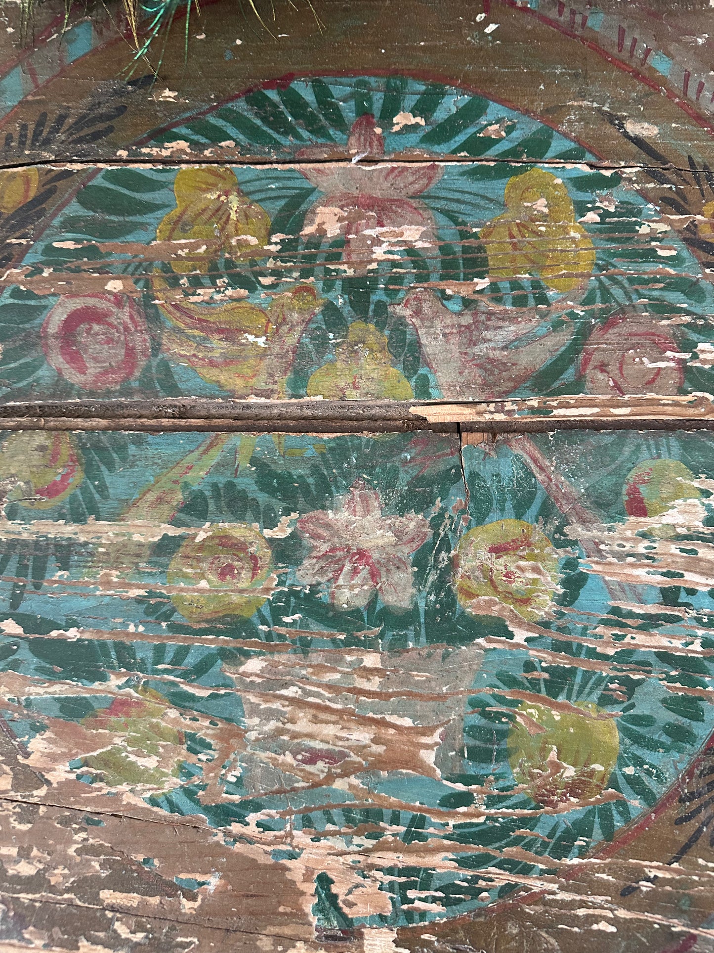 Coffre polychrome
