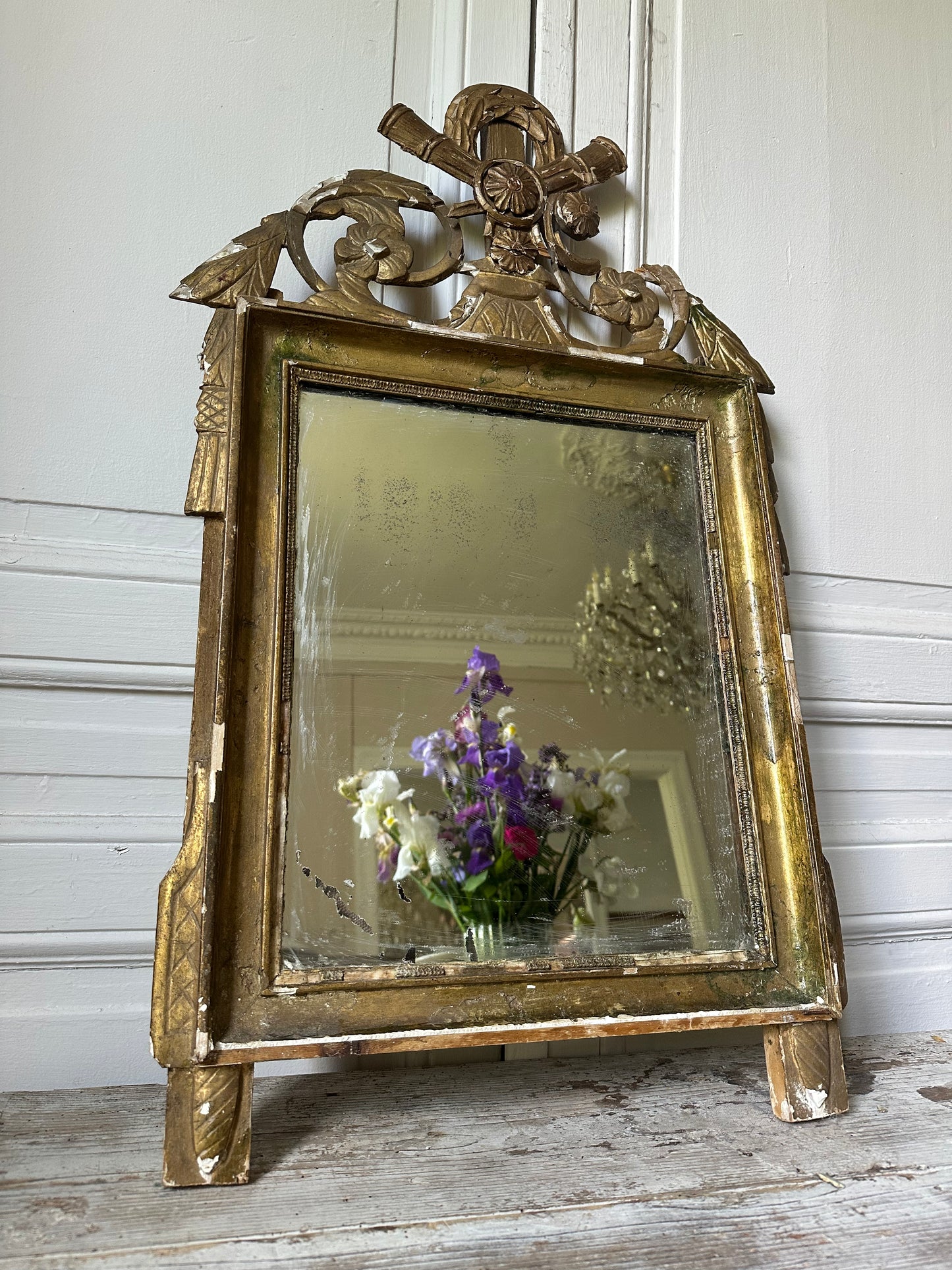 Miroir à fronton