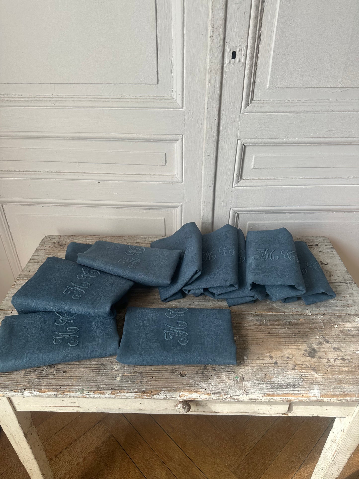 11 serviettes bleues