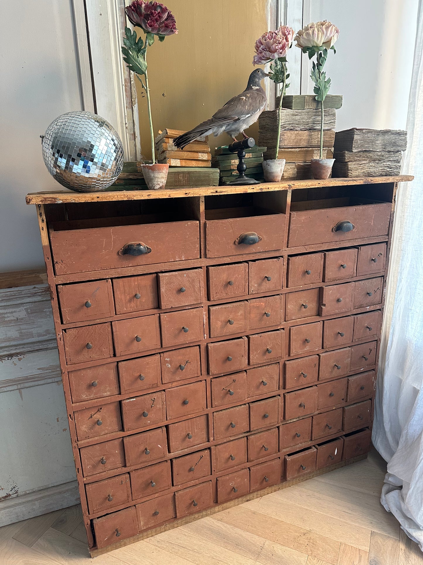 Meuble de quincaillerie