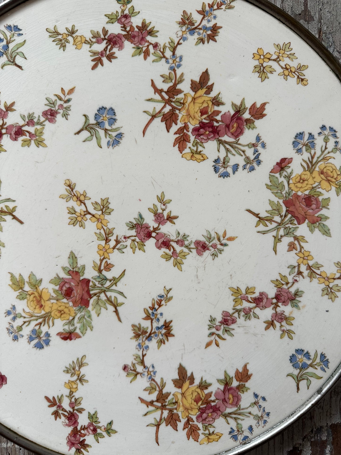 Plateau fleuri