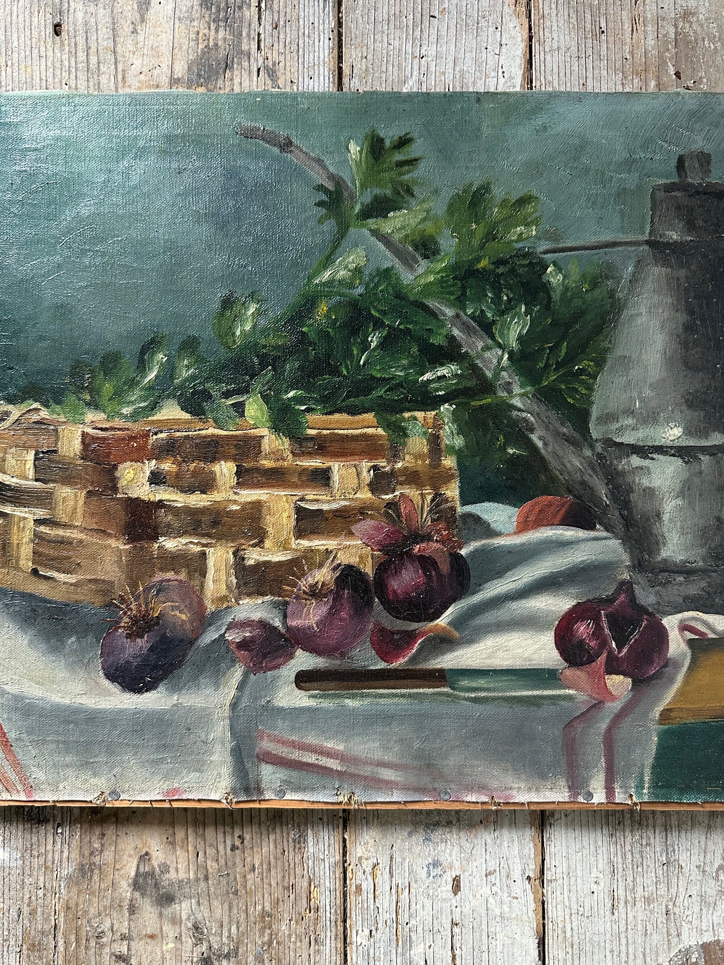 Nature morte aux oignons rouges