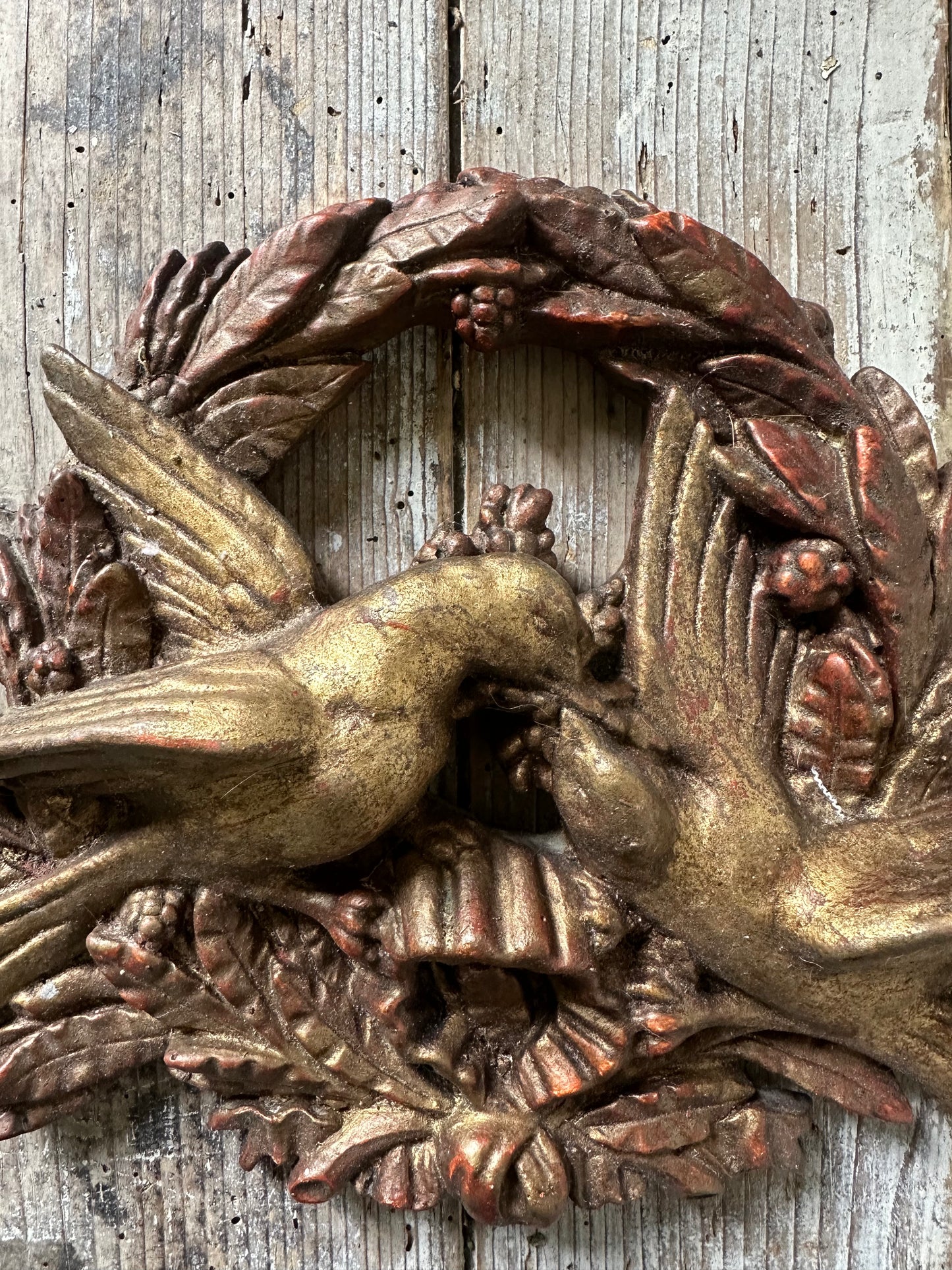 Fronton aux oiseaux