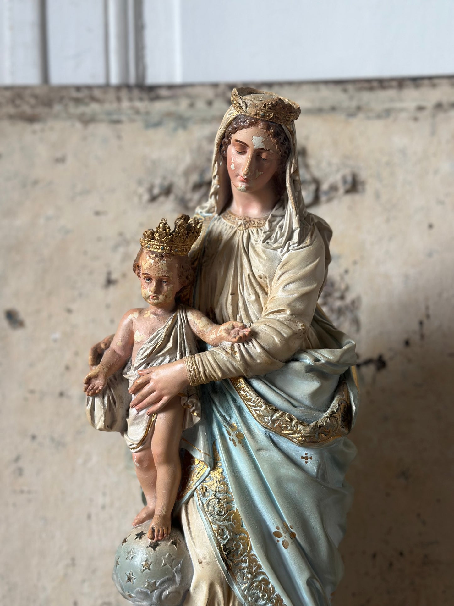 Vierge à l’enfant