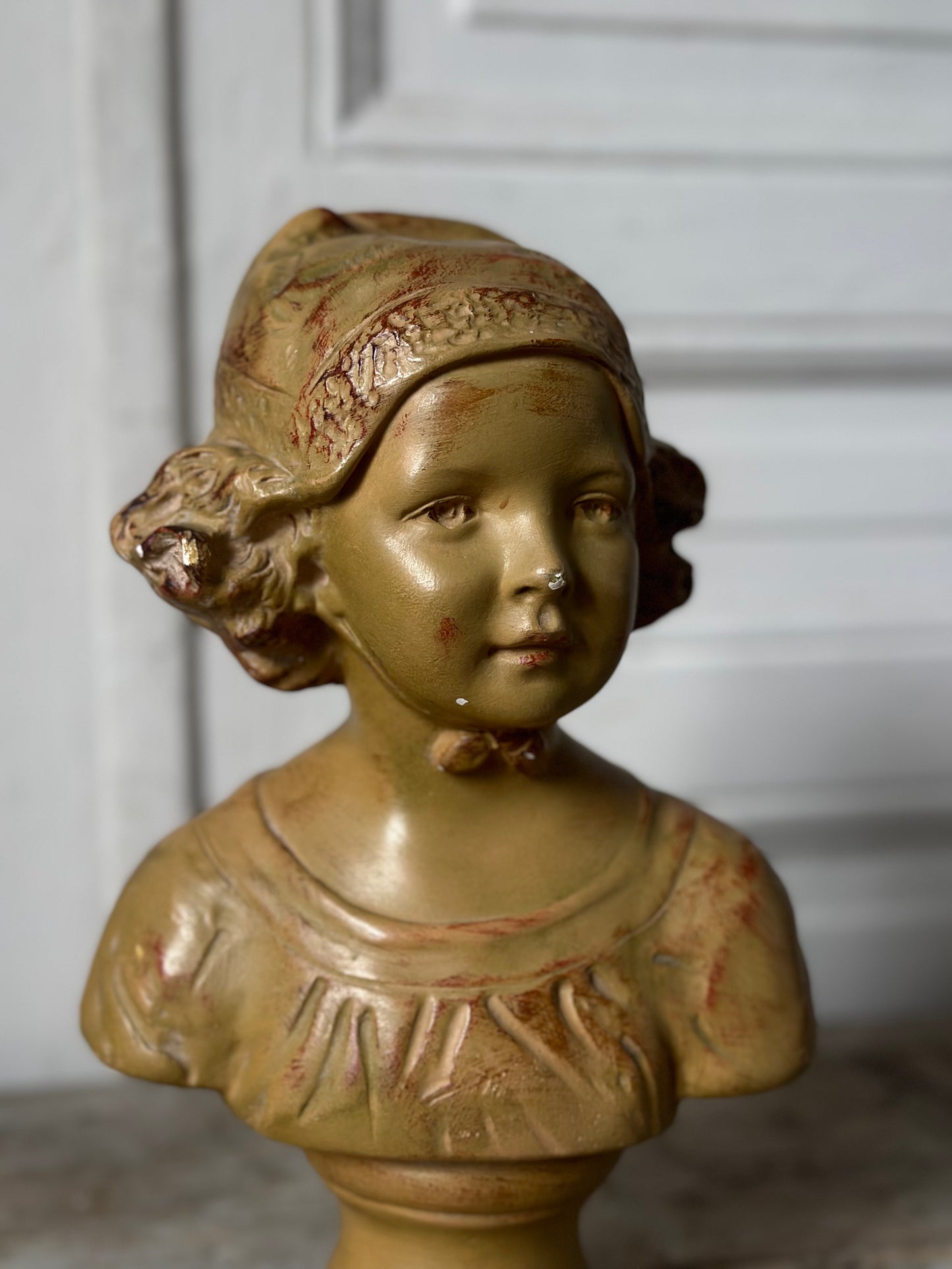 Buste de petite fille
