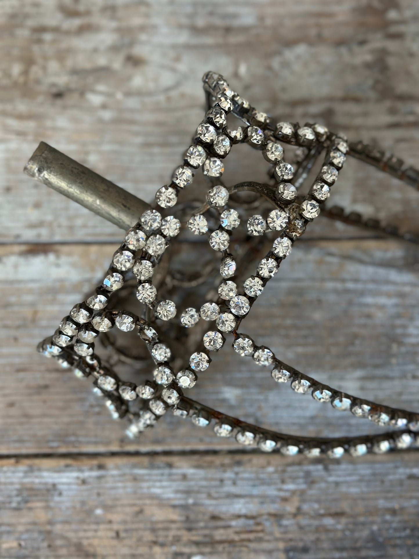Coiffe de spectacle après guerre