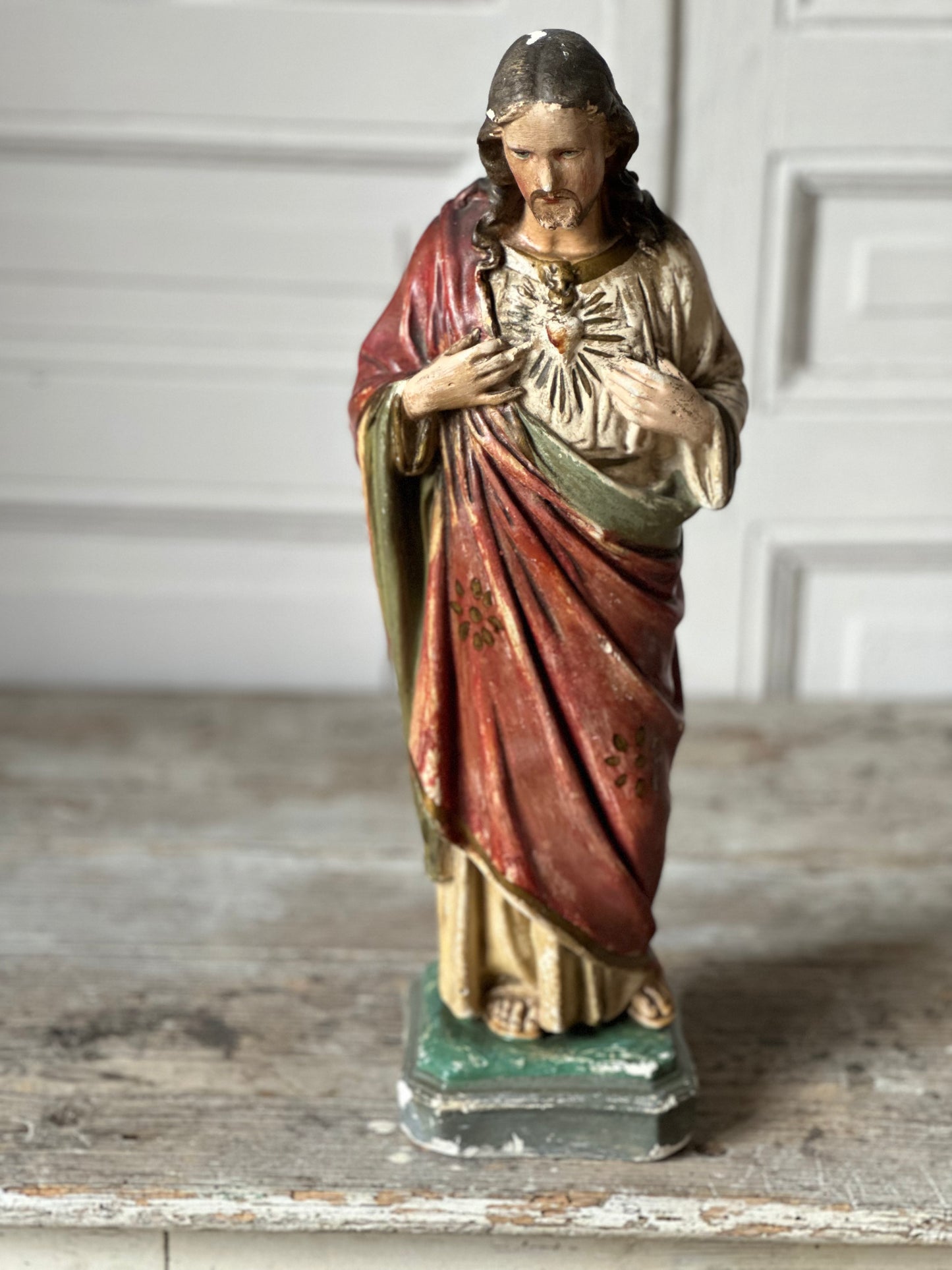 Christ en plâtre