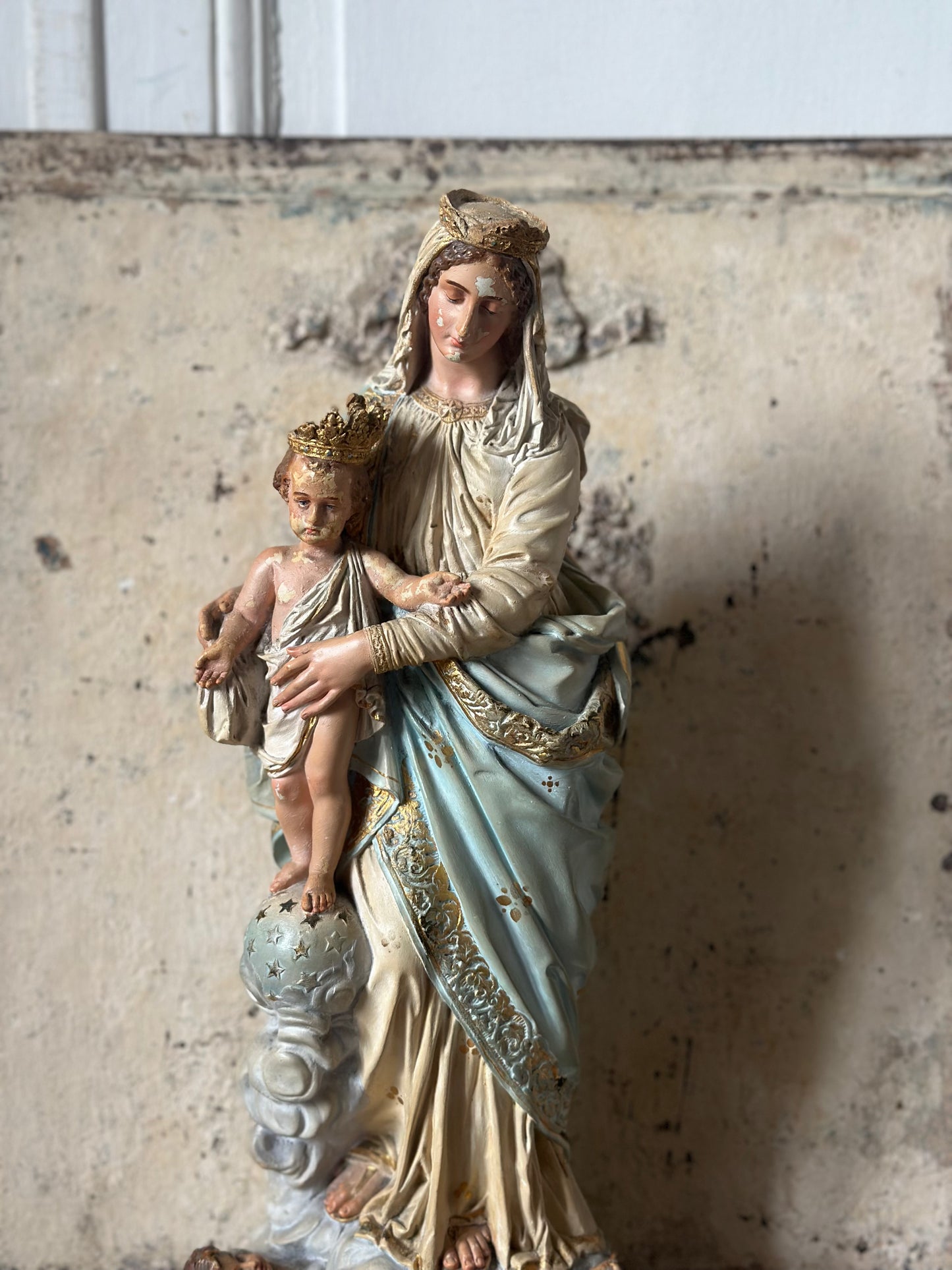 Vierge à l’enfant