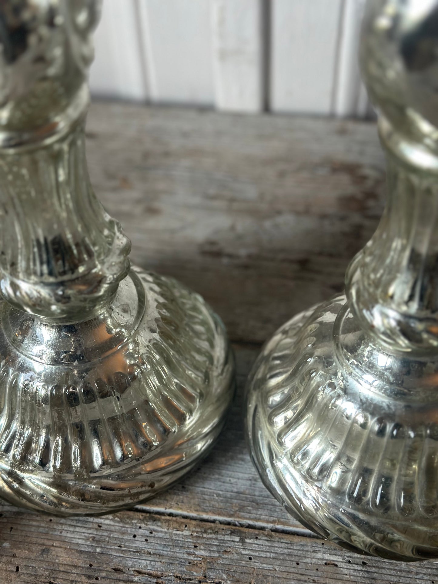 Grands bougeoirs eglomises