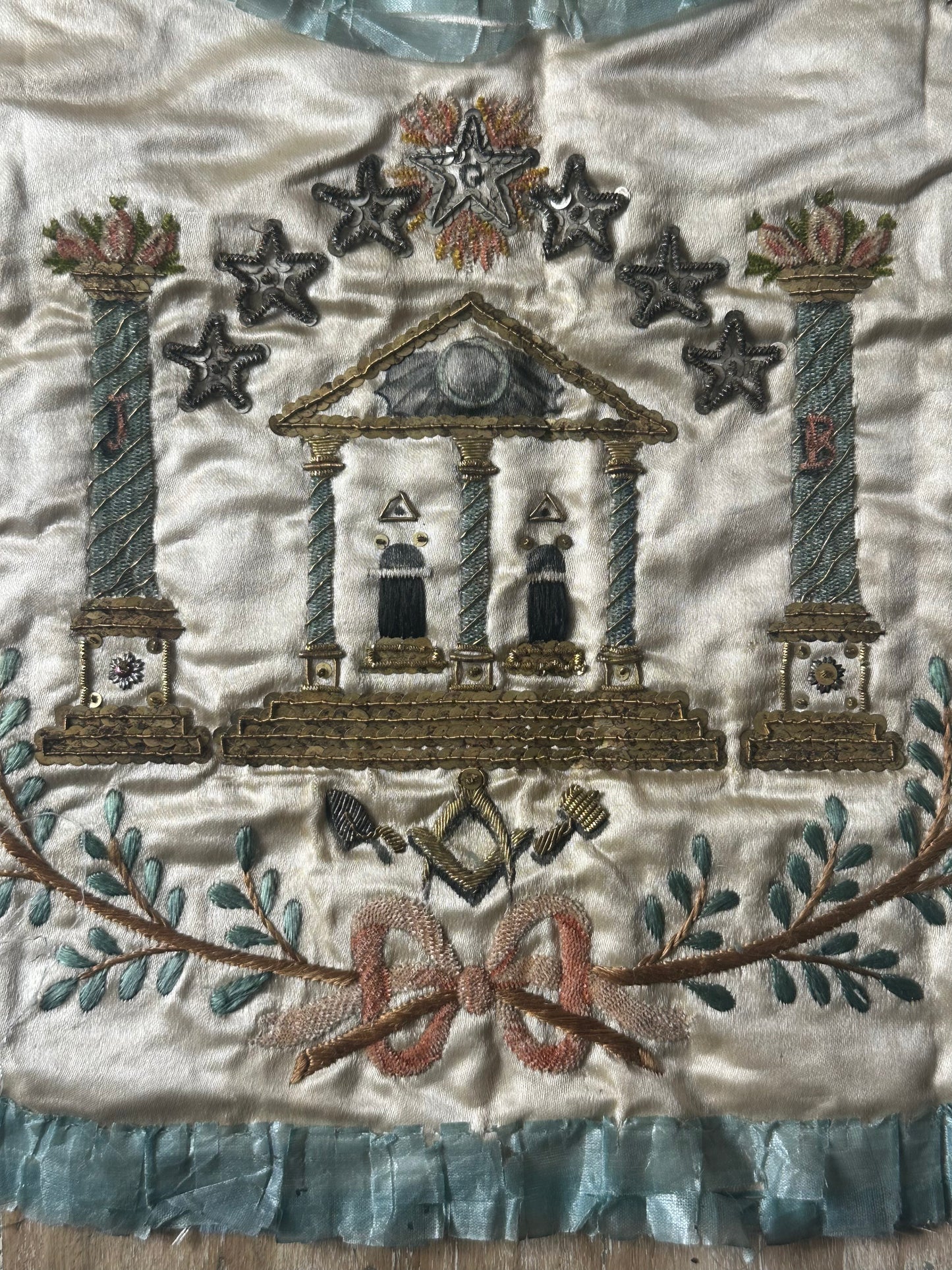 Broderie de soie