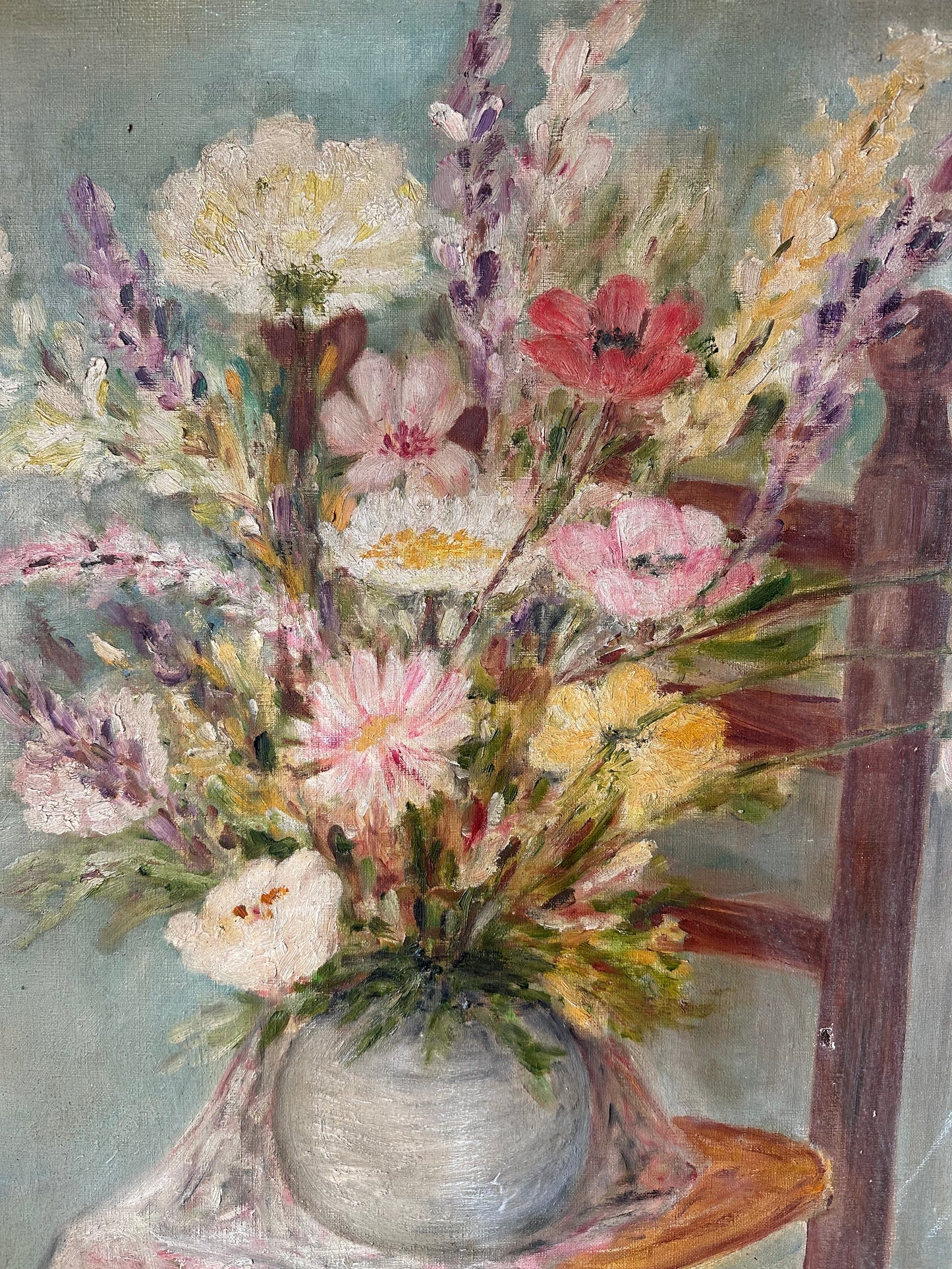 Bouquet sur la chaise