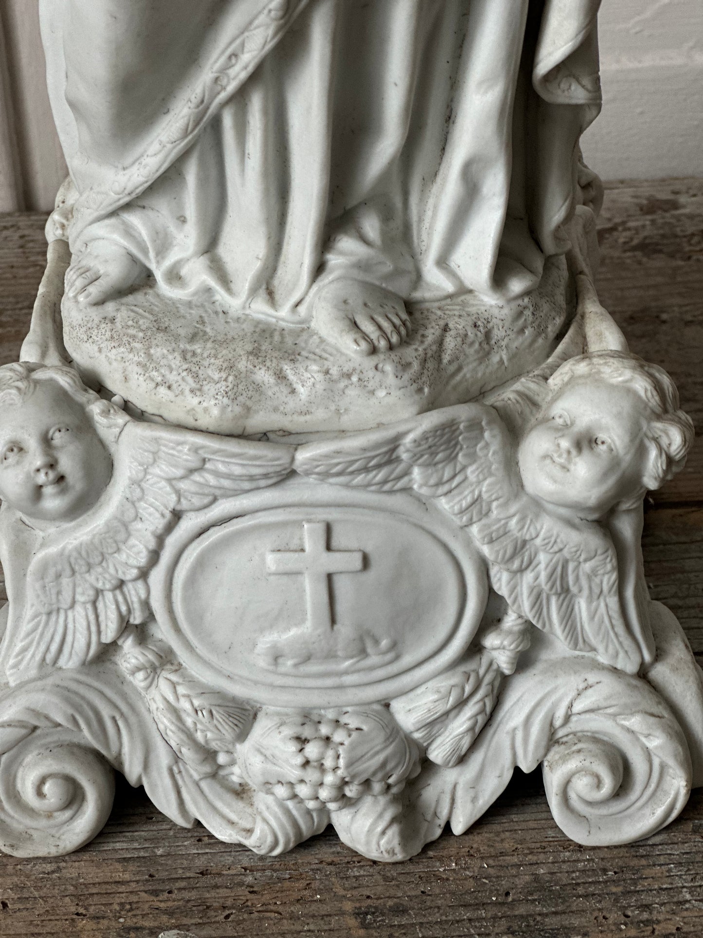 Vierge à l’enfant