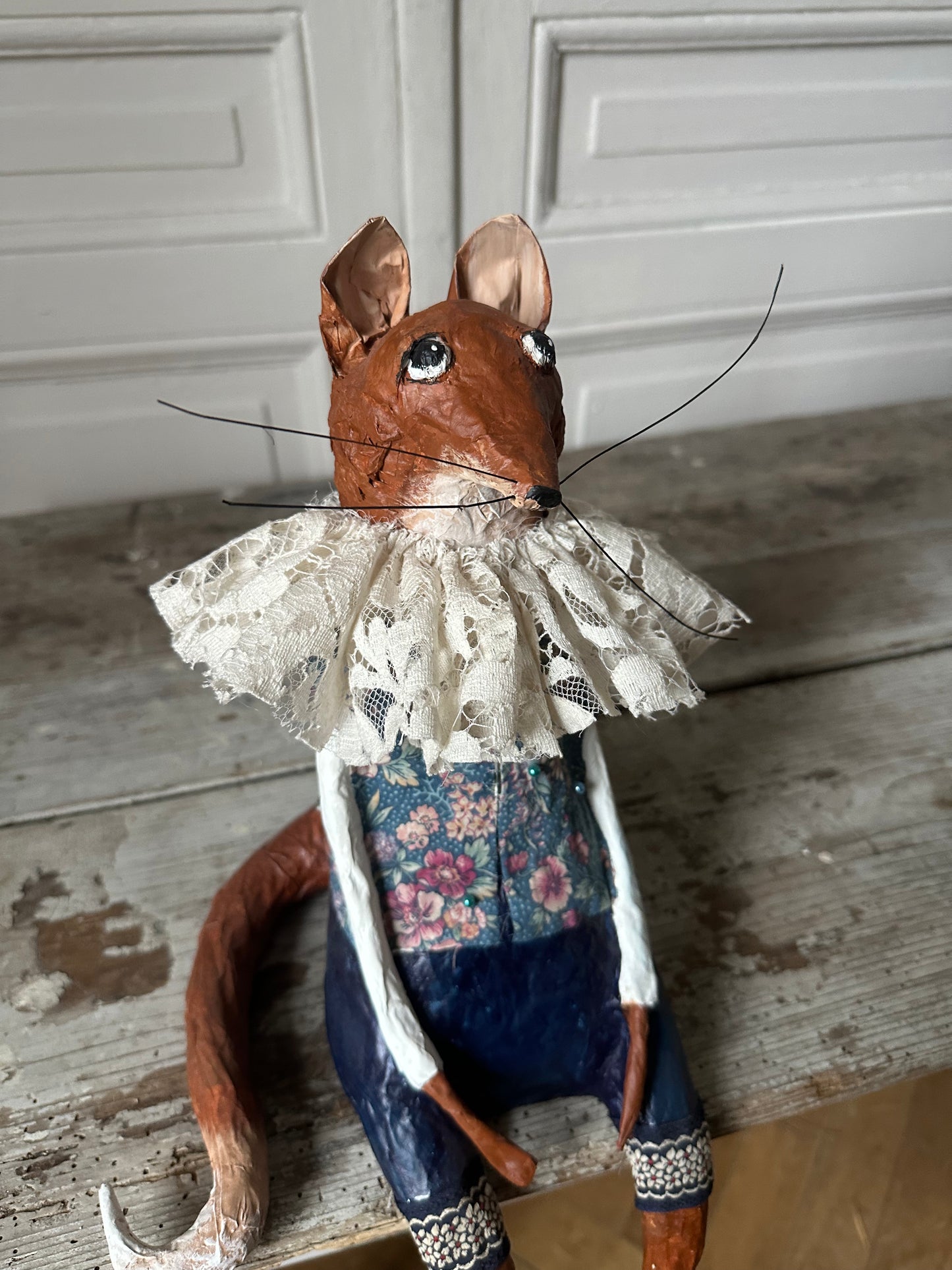 Renard en papier mâché