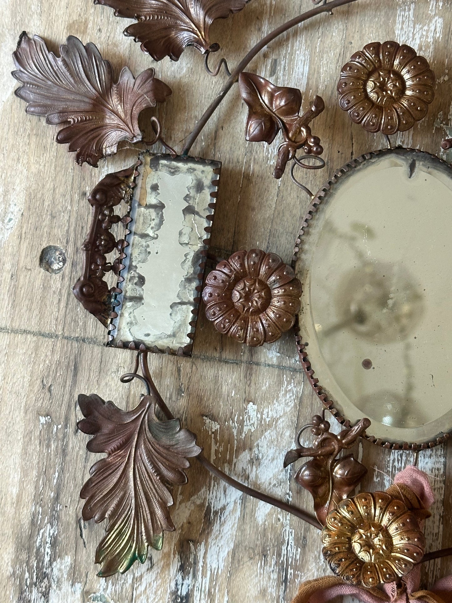 Colombe aux miroirs