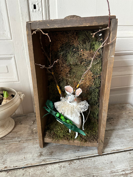 Souris jardinière
