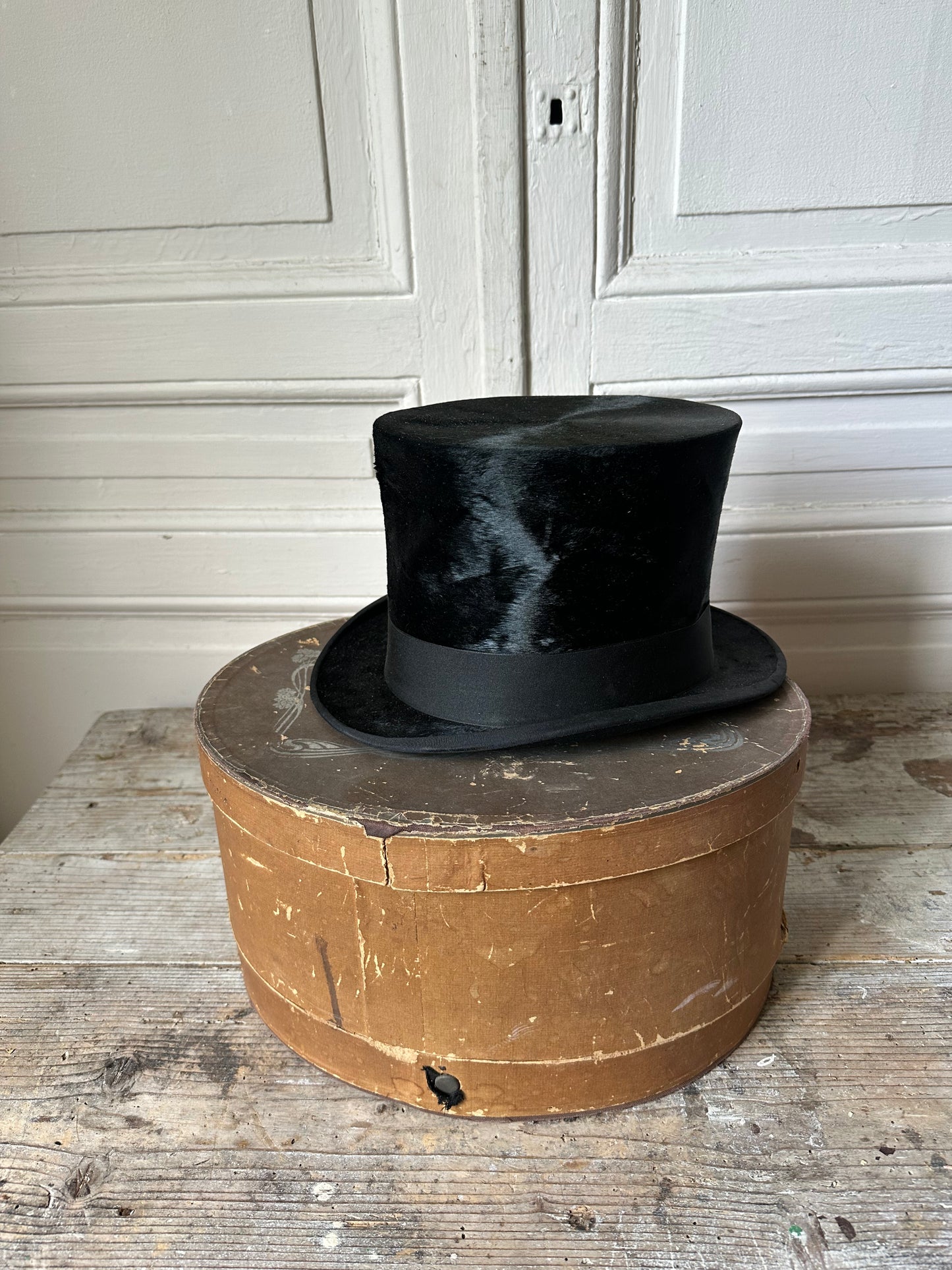 Boîte à chapeau