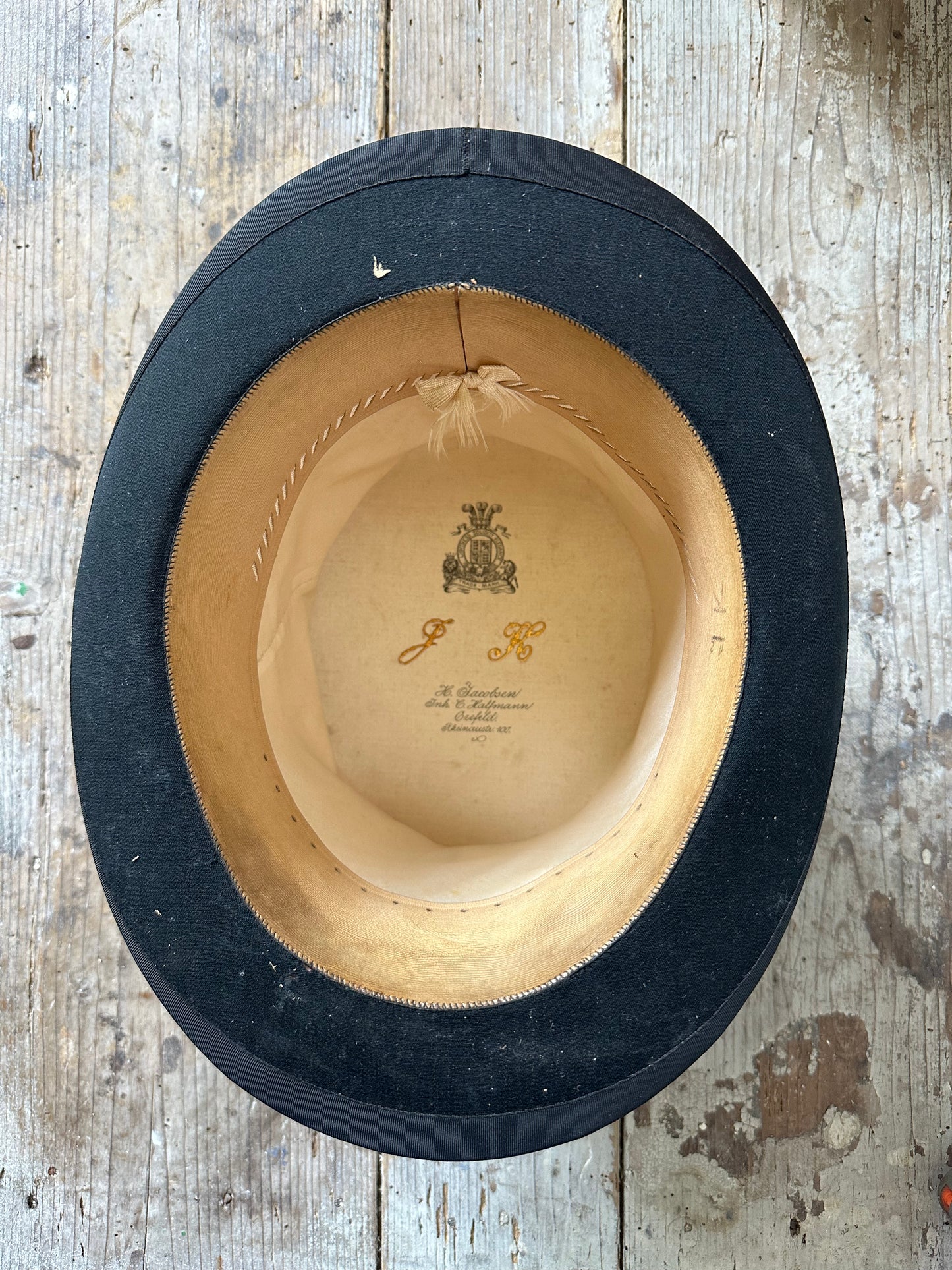 Boîte à chapeau