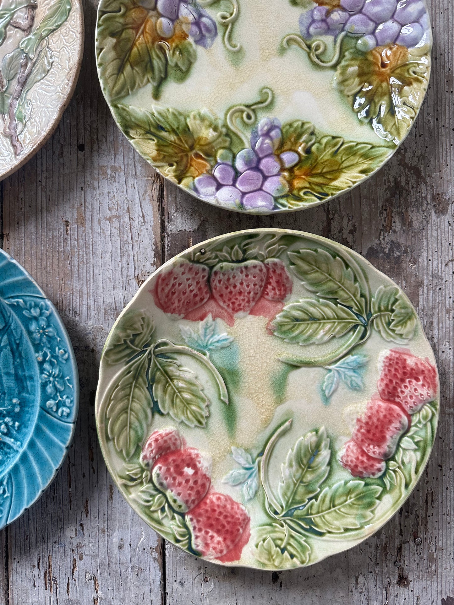 Assiettes barbotine