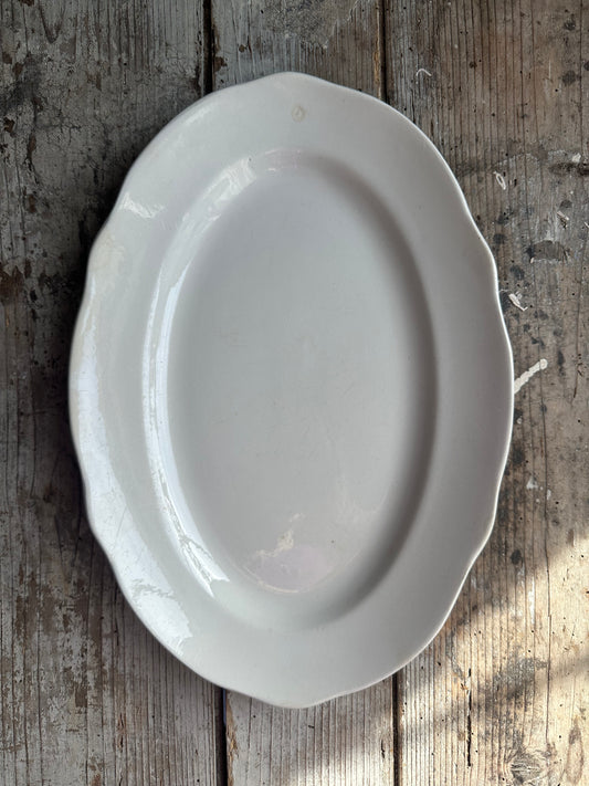 Plat en faïence