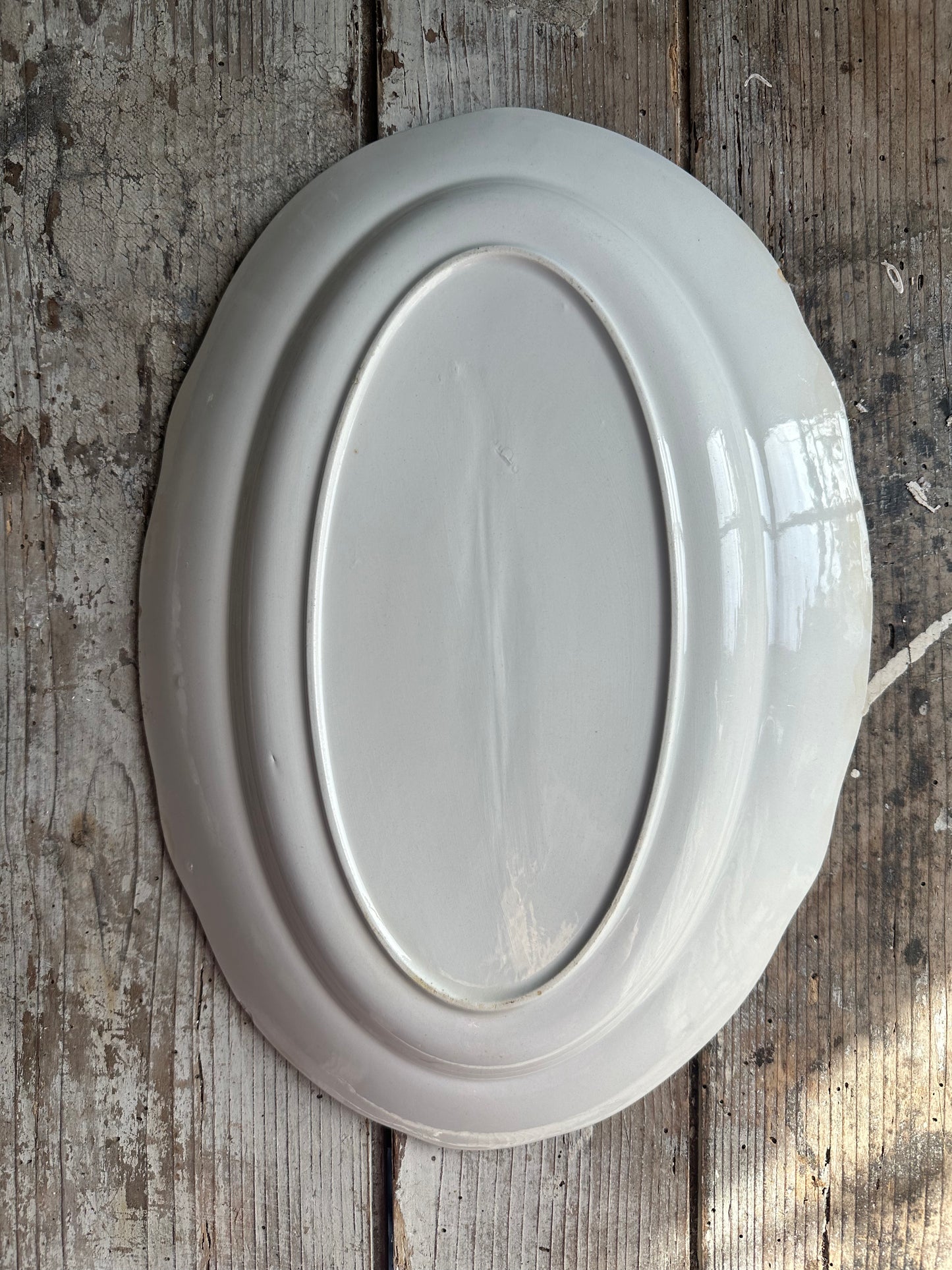 Plat en faïence