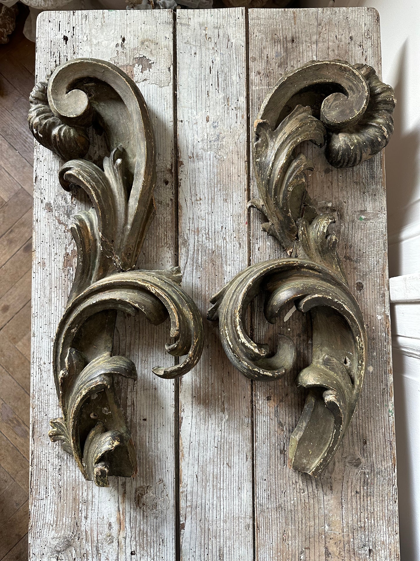 Boiserie feuilles d’acanthe
