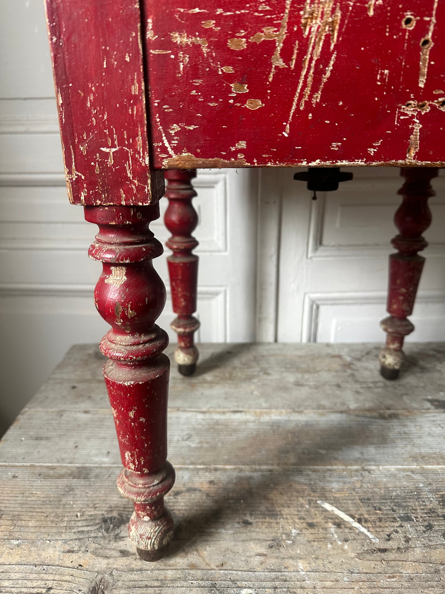 La table rouge