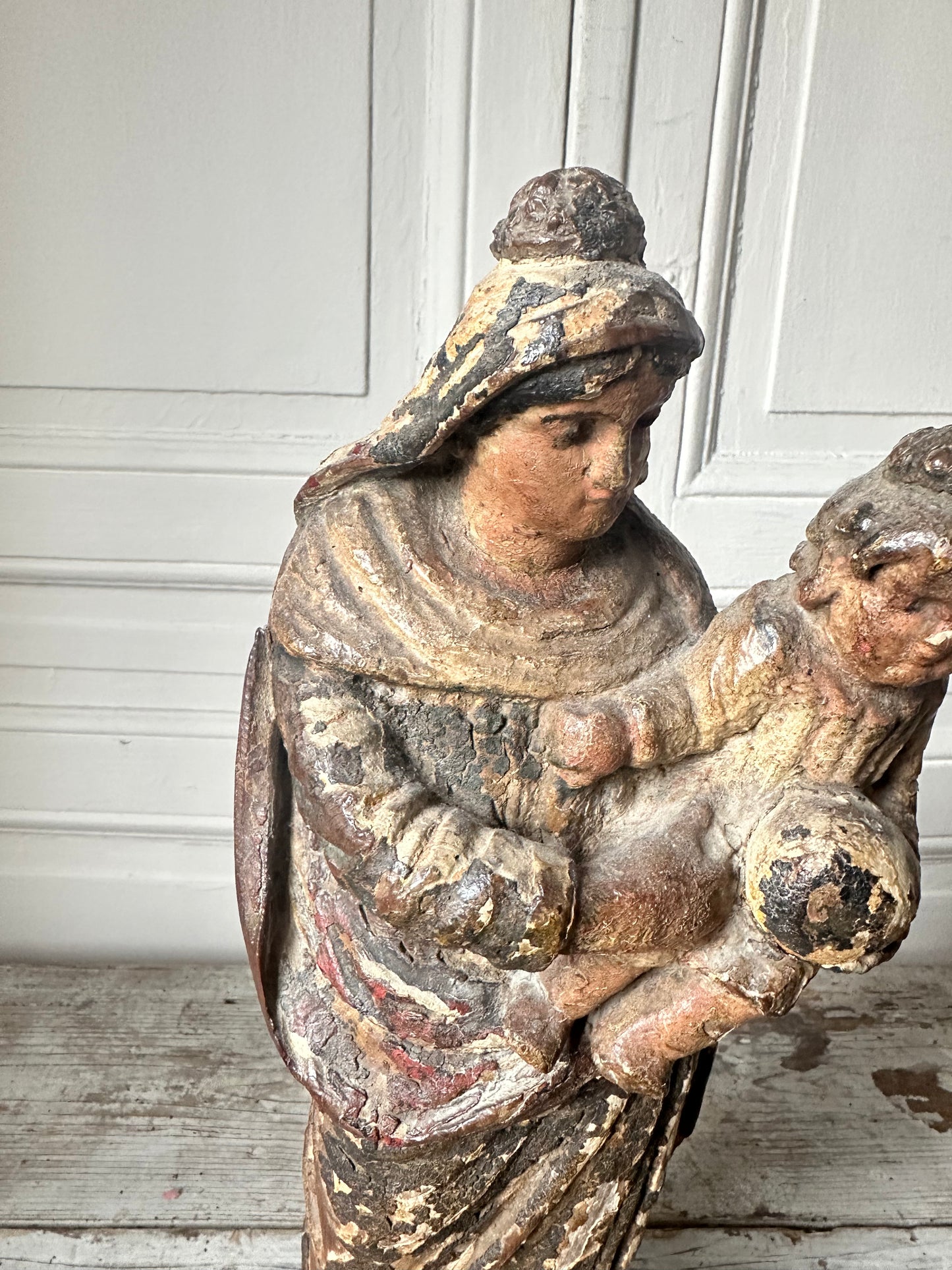 Vierge à l’enfant
