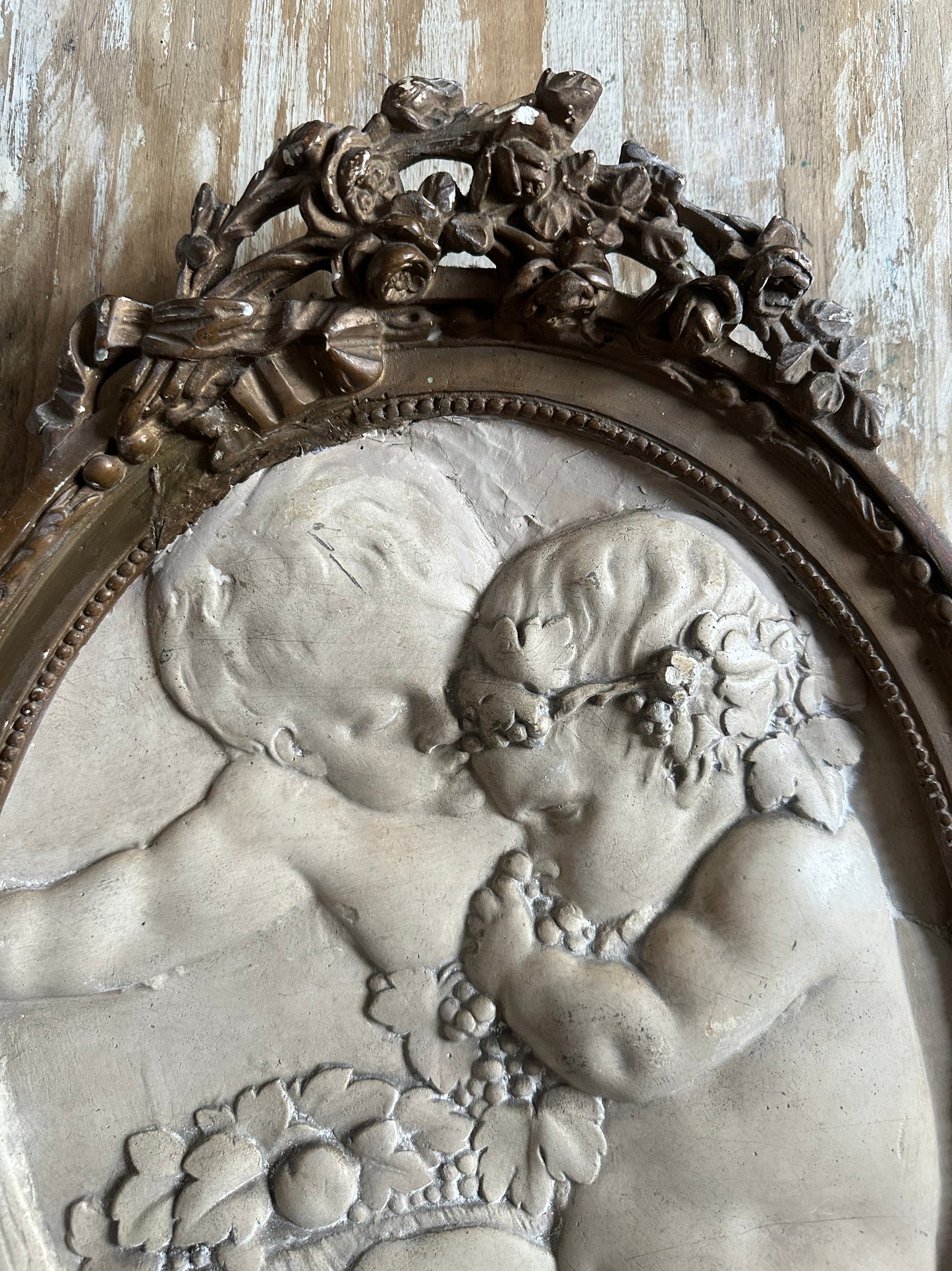 Médaillon aux chérubins