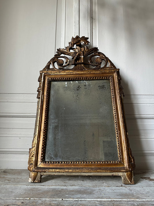 Miroir à fronton