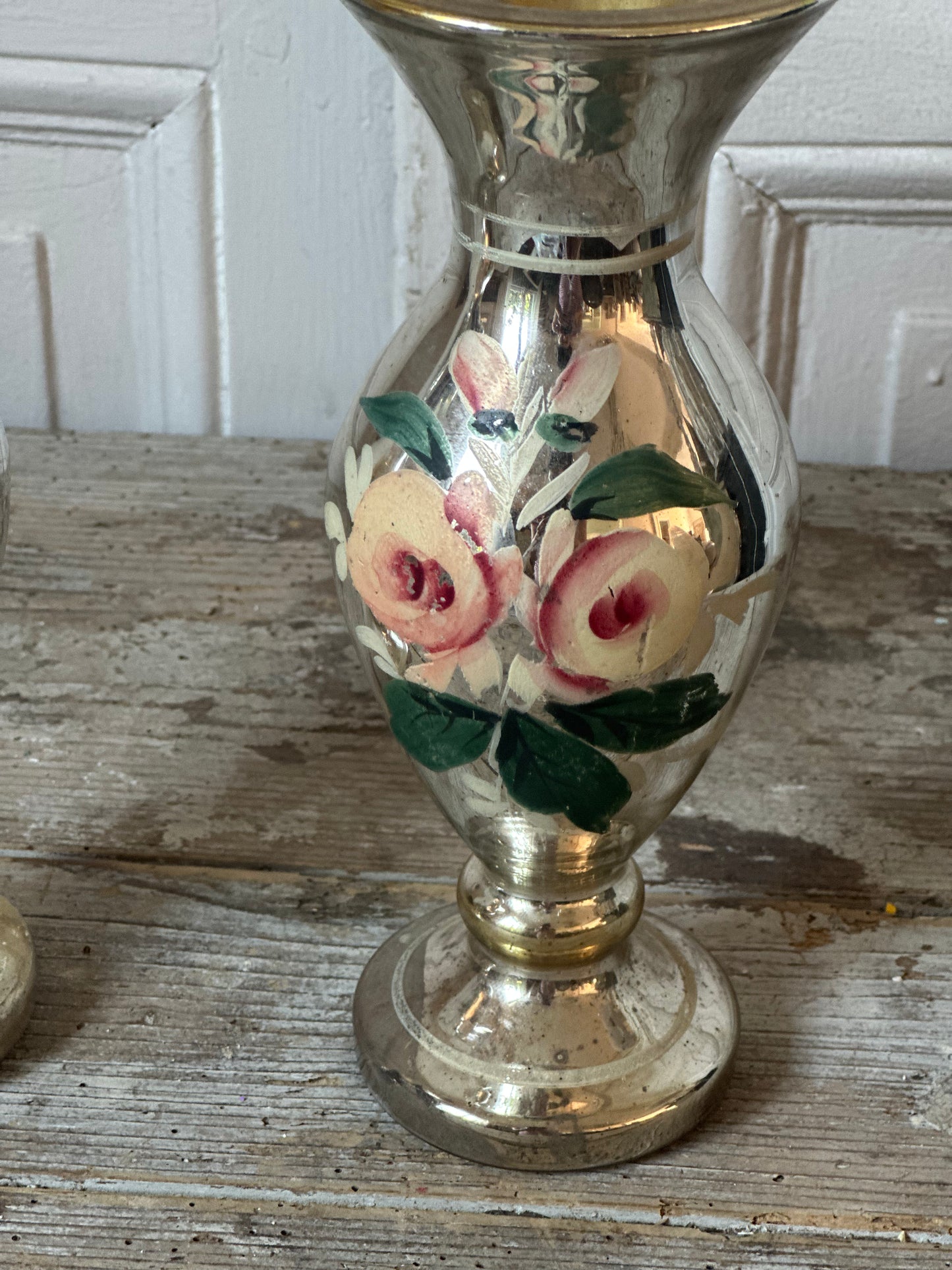 Vases aux roses