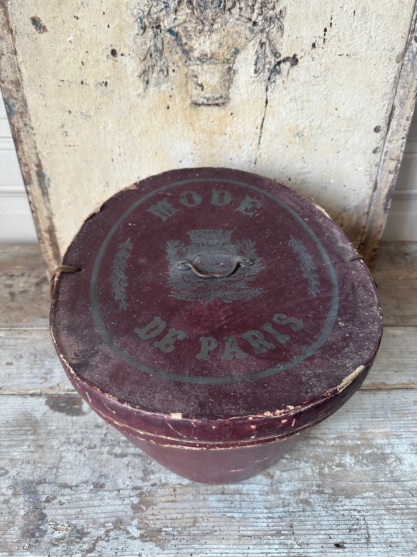 Boite à chapeau