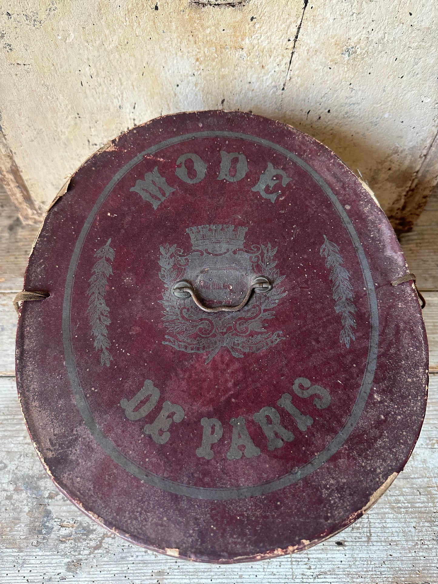Boite à chapeau